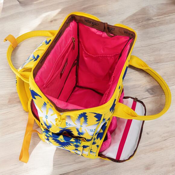 Wrangler Yellow Multi-Use Backpack or Baby Travel Bag *Brand New in Box* - Picture 4 of 6